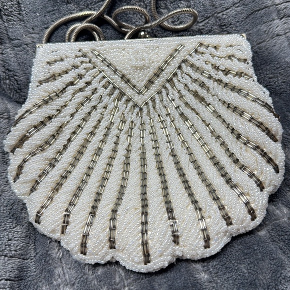 Vintage white beaded evening clutch/ bag /purse - Picture 3 of 15